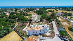 Detached Villa with Panoramic Sea Views