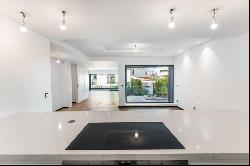 Luxury 3+1-Bedroom Apartment in Exclusive Gated Community, at Paço de Arcos, Oeiras