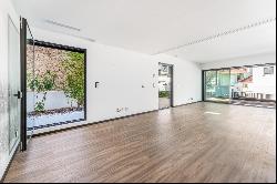 Luxury 3+1-Bedroom Apartment in Exclusive Gated Community, at Paço de Arcos, Oeiras