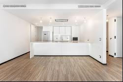 Luxury 3+1-Bedroom Apartment in Exclusive Gated Community, at Paço de Arcos, Oeiras