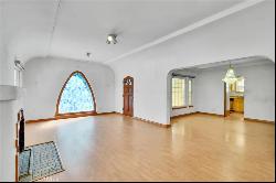 1607 Campus Road, Los Angeles, CA, 90041, USA