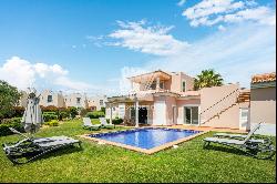 Luxury Algarve Retreat with Heated Saltwater Pool