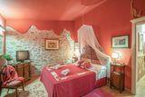 Medieval property near Cortona with Panoramic Views