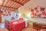 Medieval property near Cortona with Panoramic Views