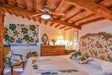 Medieval property near Cortona with Panoramic Views