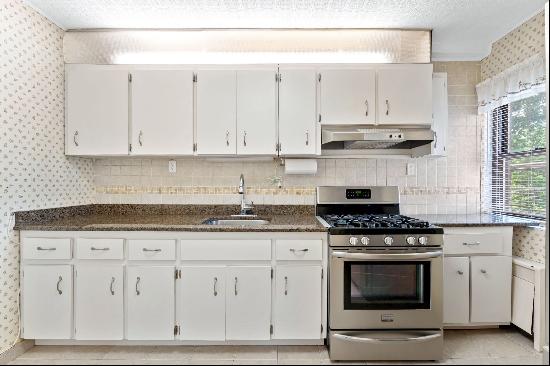 3071 Edwin Avenue #5C, Fort Lee, NJ 07024