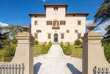 Historic Villa South of Florence with Parkland and Spa - 10 acres