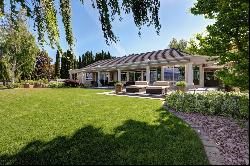 4458A Lakeland Road, Kelowna, BC, CANADA