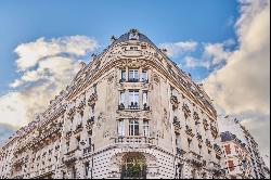 Paris 16th District – An exceptional 4-bed apartment