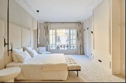 Paris 16th District – An exceptional 4-bed apartment