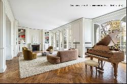 Paris 7th District  -  A magnificent apartment commanding an exceptional view