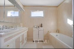 Sale - House Le Chesnay-Rocquencourt