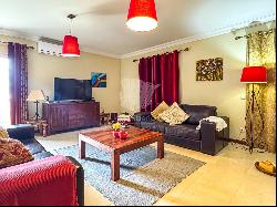 outstanding Waterfront Luxury