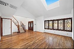 1851 Pitcairn, Costa Mesa, CA, 92626, USA