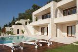 Seafront Luxury Villa in Agni