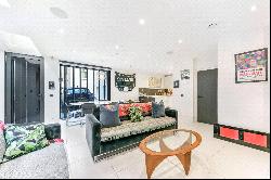 Southwick Yard, Titchborne Row, London, Titchborne Row W22PX