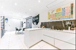 Southwick Yard, Titchborne Row, London, Titchborne Row W22PX