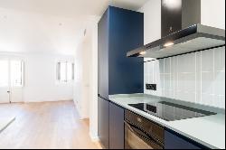 BRAND NEW DESIGN FLAT IN A REFURBISHED HISTORIC ESTATE, Barcelona 08002