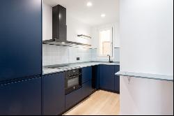 BRAND NEW DESIGN FLAT IN A REFURBISHED HISTORIC ESTATE, Barcelona 08002
