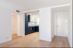 BRAND NEW DESIGN FLAT IN A REFURBISHED HISTORIC ESTATE, Barcelona 08002