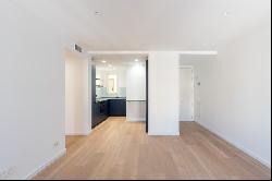BRAND NEW DESIGN FLAT IN A REFURBISHED HISTORIC ESTATE, Barcelona 08002