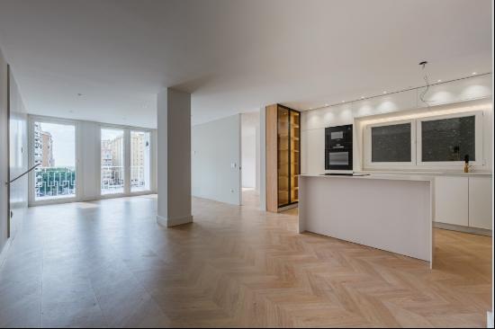 Apartment for sale in Málaga, Málaga, La Malagueta, Málaga 29016