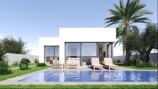 Beautiful Single-Story Home in Dénia with Pool and Solar Energy, Dénia 03700