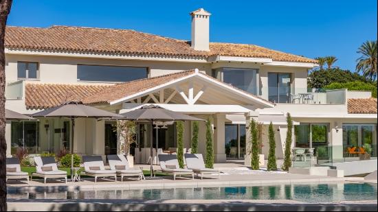 Villa for sale in Cádiz, San Roque, Sotogrande Alto, Sotogrande 11360
