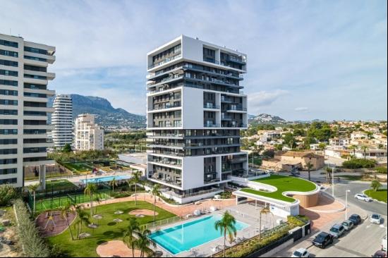 Modern 3-Bedroom Apartment with Terrace & Premium Amenities in C, Calpe 03710