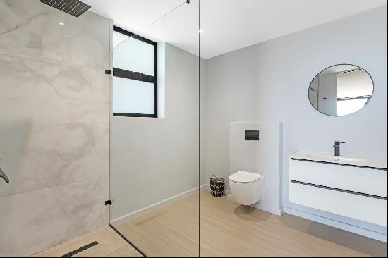 Hamilton's Sole & Exclusive Mandate - Camps Bay Investment