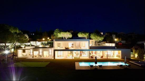 Villa for sale in Cádiz, San Roque, Sotogrande Alto, Sotogrande 11360