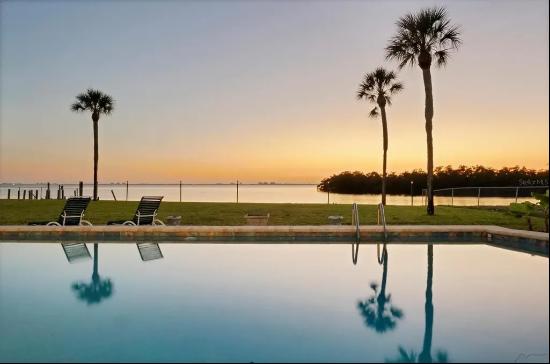 7318 Westmoreland Dr, Sarasota, FL 34243, USA