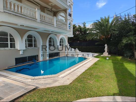 A luxurious 235 sq.m. first-floor apartment located in the prestigious area of Kifissia
