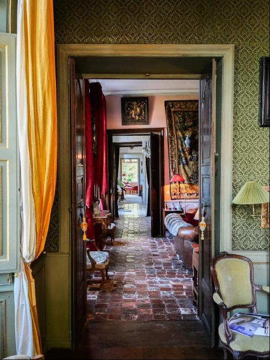 Exclusivity Precious And Refined Gardens Elegant 18 Th Century Château, Superbly Restored - 330