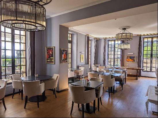 4 Star Château Hotel 50 Km From Paris 21 Rooms With Option Of Expansion To 80 Rooms - 291