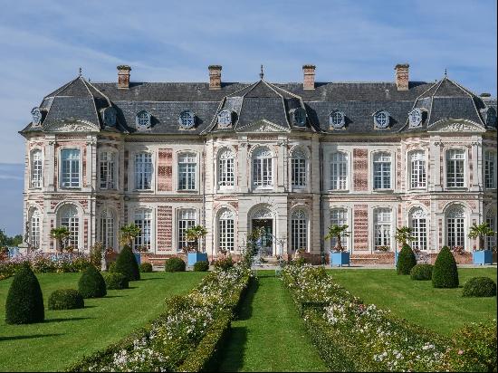 Fairy Like 18th Century Château In Perfect Condition, In A Regional Natural Park 1 H 40 From Paris - 326