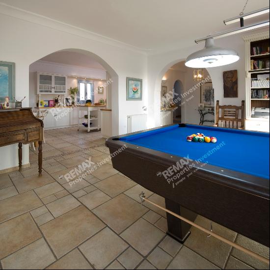 Magnificent Sea-View Luxury Villa with Vineyard & Private Pool in Oia, Santorini ID: 2277