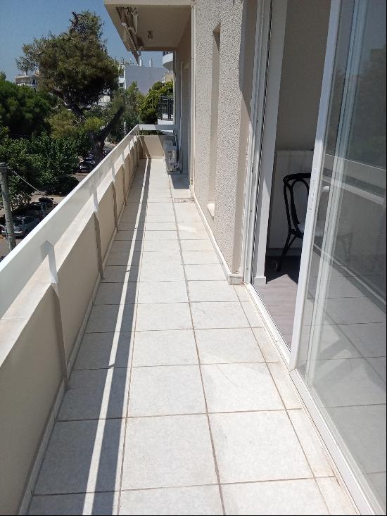 Fully Renovated 2-Bedroom Floor Apartment in Prime Nea Erythraia ID: 1720422
