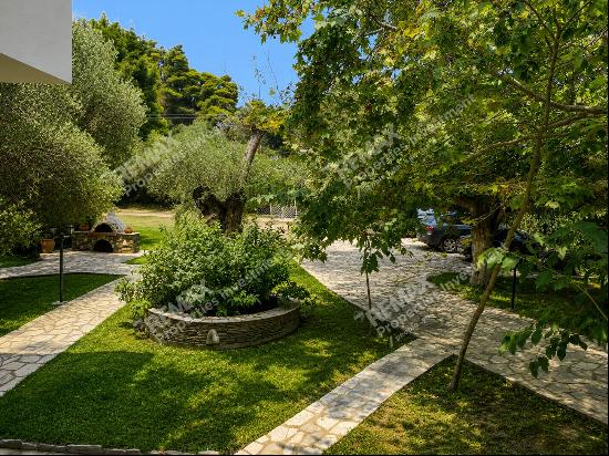 Exclusive Beachfront Haven: Luxury 480 sq.m. Twin Residence with Expansive Grounds in Cha