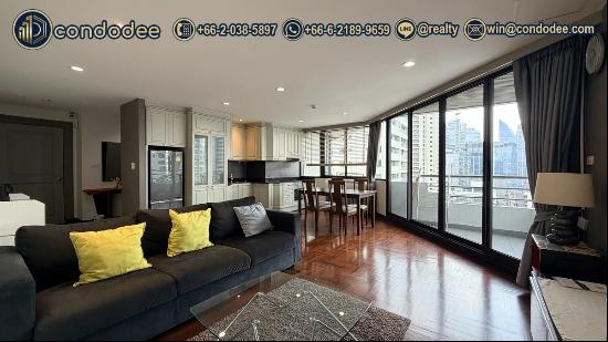 Lake Avenue Sukhumvit 16 2-Bedroom Condo for Sale