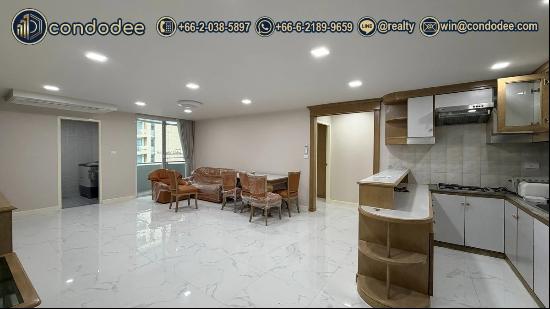 Spacious 2 Bedroom Condo at 15 Suite Sukhumvit 15