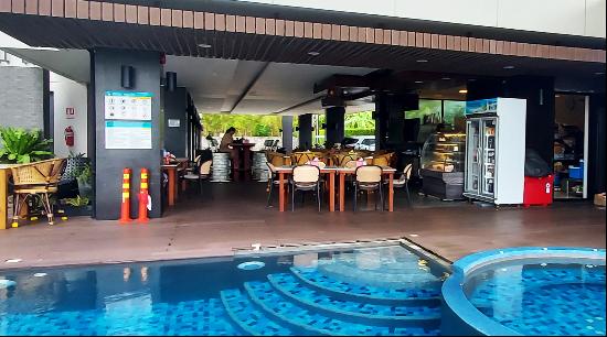 Beachside Bakery & Restaurant Business 