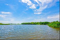 WATERFRONT SAGAPONACK