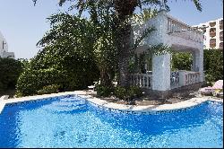 House in the center of Empuriabrava 150 meters from the beach