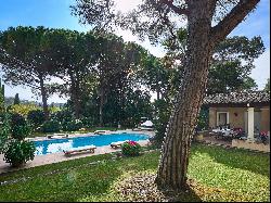 Charming Neo provençal property for rent in Mougins
