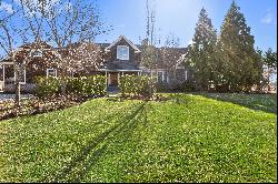 Fresh &Lovely Lumber Lane with Pool